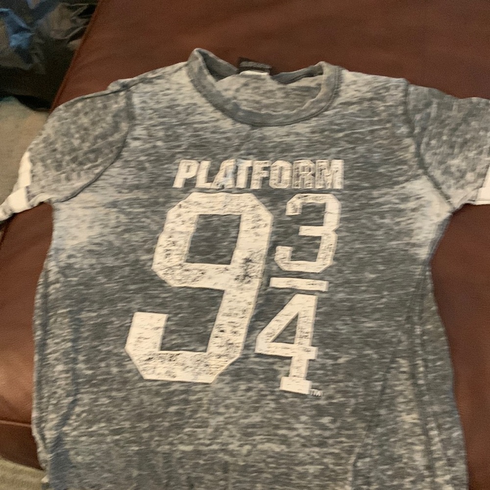 Platform Gray Short Sleeve Tee